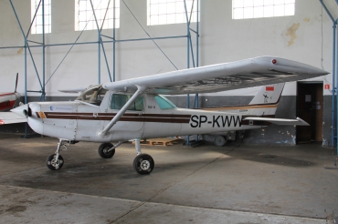 SP-KWW · Cessna 152 · (EPKP)