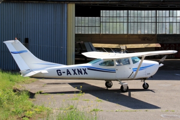 G-AXNX · Cessna 182M Skylane · (RZE / EPRZ)
