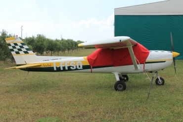 I-FFSQ (0082) 1970 Reims-Cessna F150L