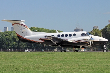 LV-AXO, (cn BB-1877), Raytheon B200 King Air