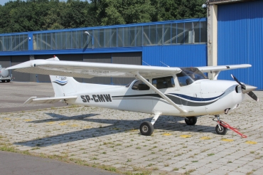 SP-CMW · Cessna 172N Skyhawk II · (EPKM)