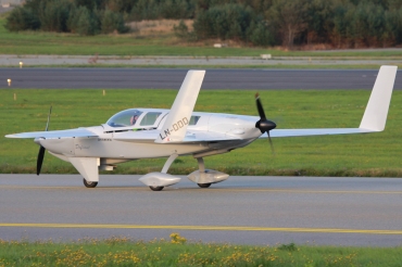 LN-DDD · Rutan 74 Defiant · (SVG / ENZV)