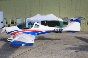 LN-YEV · Atec 321 Faeta · (SVG / ENZV)