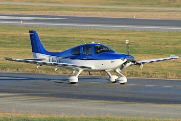 LN-VEL (4451) Cirrus SR22