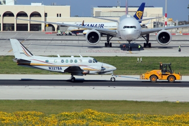 N327BA (BE-99) 1980 Beechcraft B100 King Air