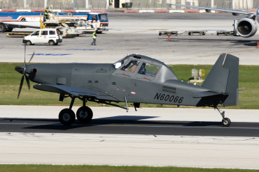 N60066 ( 802-4005 ) Air Tractor AT-802