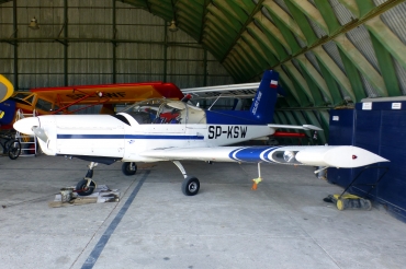 SP-KSW Zlin Z-142