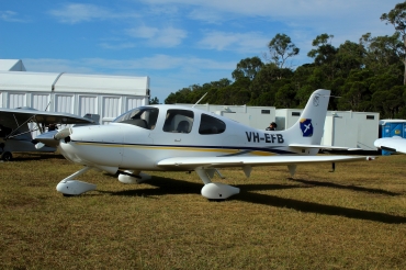 VH-EFB · Cirrus SR20 · (WOL / YWOL)