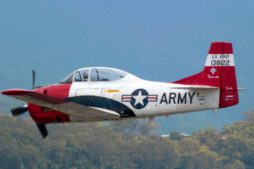 VH-FNO (200-193) 1954 North American T-28B Trojan