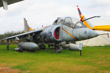 XW268 · Hawker Siddeley Harrier T.4N · -
