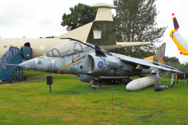XW268 · Hawker Siddeley Harrier T.4N · -
