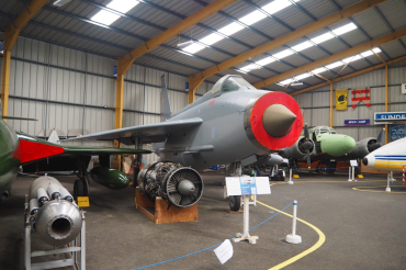 ZF594 (95303) 1968 English Electric Lightning F.53