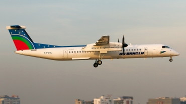 S2-AGU (4041) 2001 Bombardier Dash 8-Q402