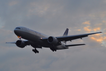 N74007 · Boeing 777-224/ER · (LHR / EGLL)