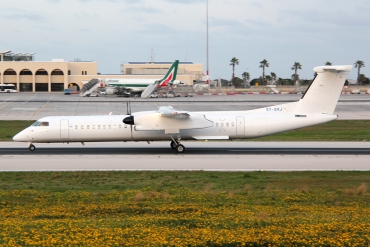 5Y-SMJ (4013) 1999 Bombardier Dash 8-Q402