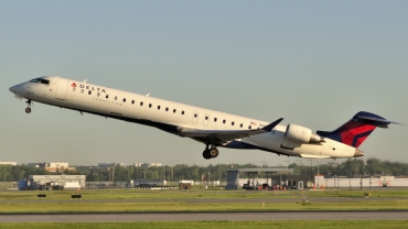 N921XJ (15172) Bombardier CRJ-900