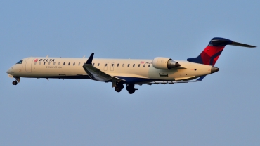 N228PQ (15228) Bombardier CRJ-900