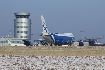 VP-BIG (35420) 2007 Boeing 747-46NF(ER)