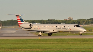 N612AE · Embraer ERJ-145LR · (YUL / CYUL)
