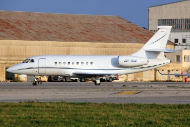 9H-DUV · Dassault Falcon 2000EX · (MLA / LMML)