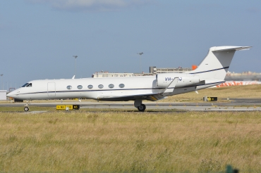 VH-CRQ