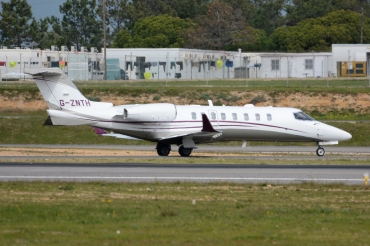 G-ZNTH (45-540) 2016 Bombardier Learjet 75