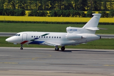 VP-CGE (073) 2000 Dassault Falcon 900EX