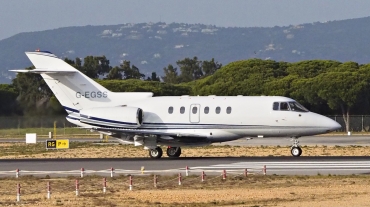 G-EGSS (258456) 1999 Raytheon Hawker 800XP