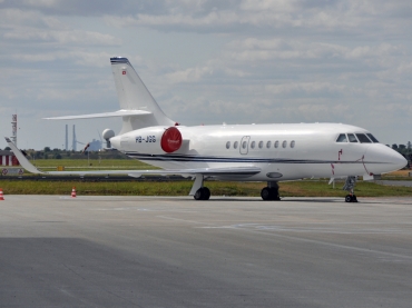 HB-JGG (188) 2009 Dassault Falcon 2000 LX