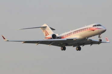 OE-INC · Bombardier BD-700-1A11 Global 5000 · (WAW / EPWA)