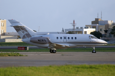 N21FX (HA-0105) 2009 Raytheon Hawker 900XP