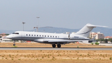 N302AK · Bombardier BD-700-1A10 Global Express XRS · (FAO / LPFR)