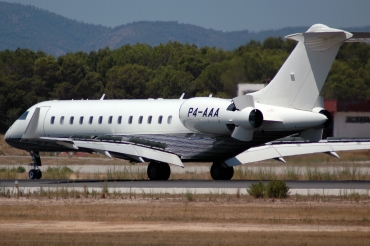 P4-AAA · Bombardier BD-700-1A10 Global Express · (PMI / LEPA / LESJ)
