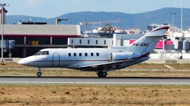 P4-ANG · Hawker Beechcraft 900XP · (FAO / LPFR)