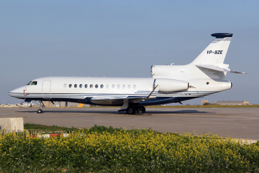 VP-BZE · Dassault Falcon 7X · (MLA / LMML)