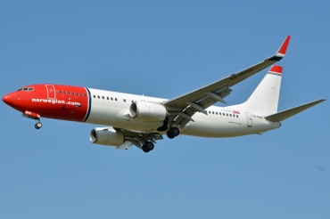 SE-RPM (42273) 2016 Boeing 737-8JP WL