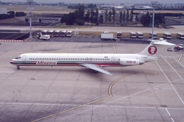 F-GGMB (49617) 1988 McDonnell Douglas MD-83