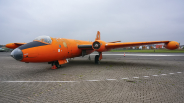 99+35 (R3/EA3/6652) 1954 English Electric Canberra B2