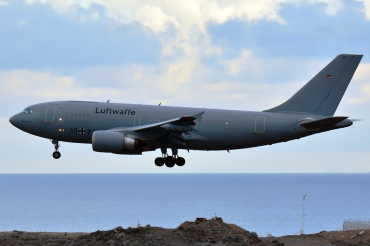10+24 · Airbus A310-304/MRTT · (LPA / GCLP)