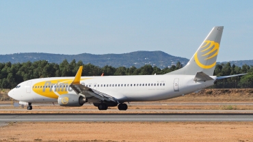 YL-PSI (27983) 1999 Boeing 737-8K5 WL