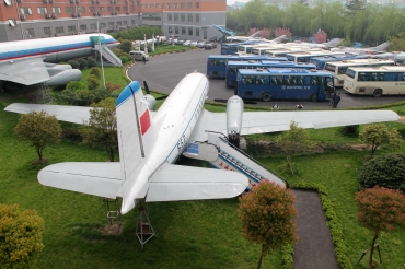 652 · Ilyushin Il-14M · -