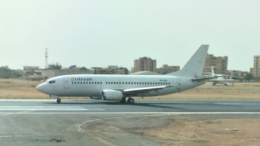 UR-CNF (27126) 1992 Boeing 737-3Z0