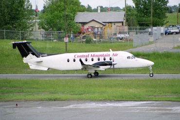C-FCMO (UE-281) 1997 Beechcraft 1900D