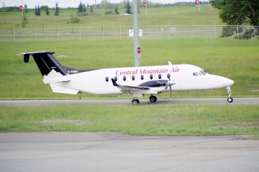 C-FCMO (UE-281) 1997 Beechcraft 1900D