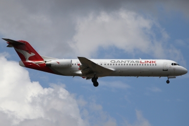 VH-NHQ (11506) 1994 Fokker 100