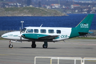 OY-CKR (31-7652124) 1976 Piper PA-31-350 Navajo Chieftain