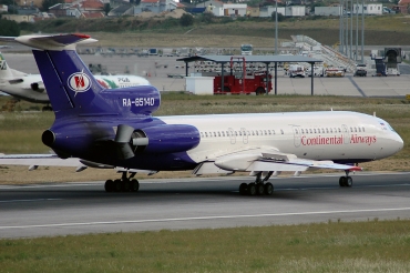 RA-85140 · Tupolev Tu-154M · (LIS / LPPT)