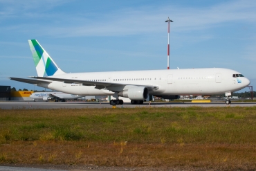 CS-TRN (25535) 1993 Boeing 767-33AER