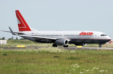 OE-LNJ (28177) 1998 Boeing 737-8Z9 WL