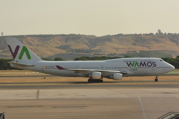 EC-KQC (26549) 1994 Boeing 747-412